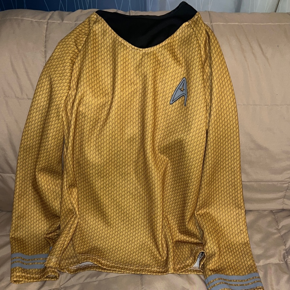 Star Trek shirt